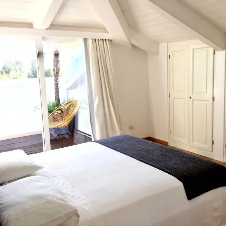 Apartment Mansarda Con Terrazza E Idromassaggio *