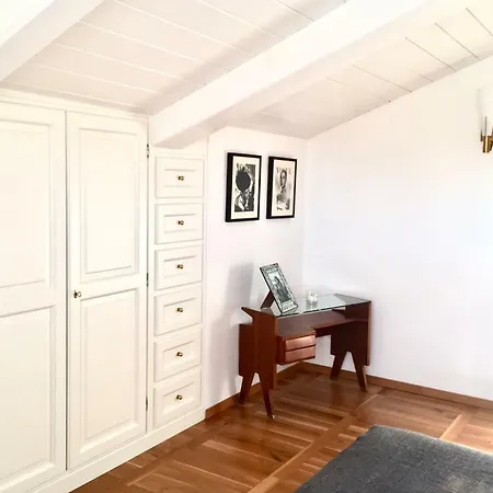 Mansarda Con Terrazza E Idromassaggio Apartment